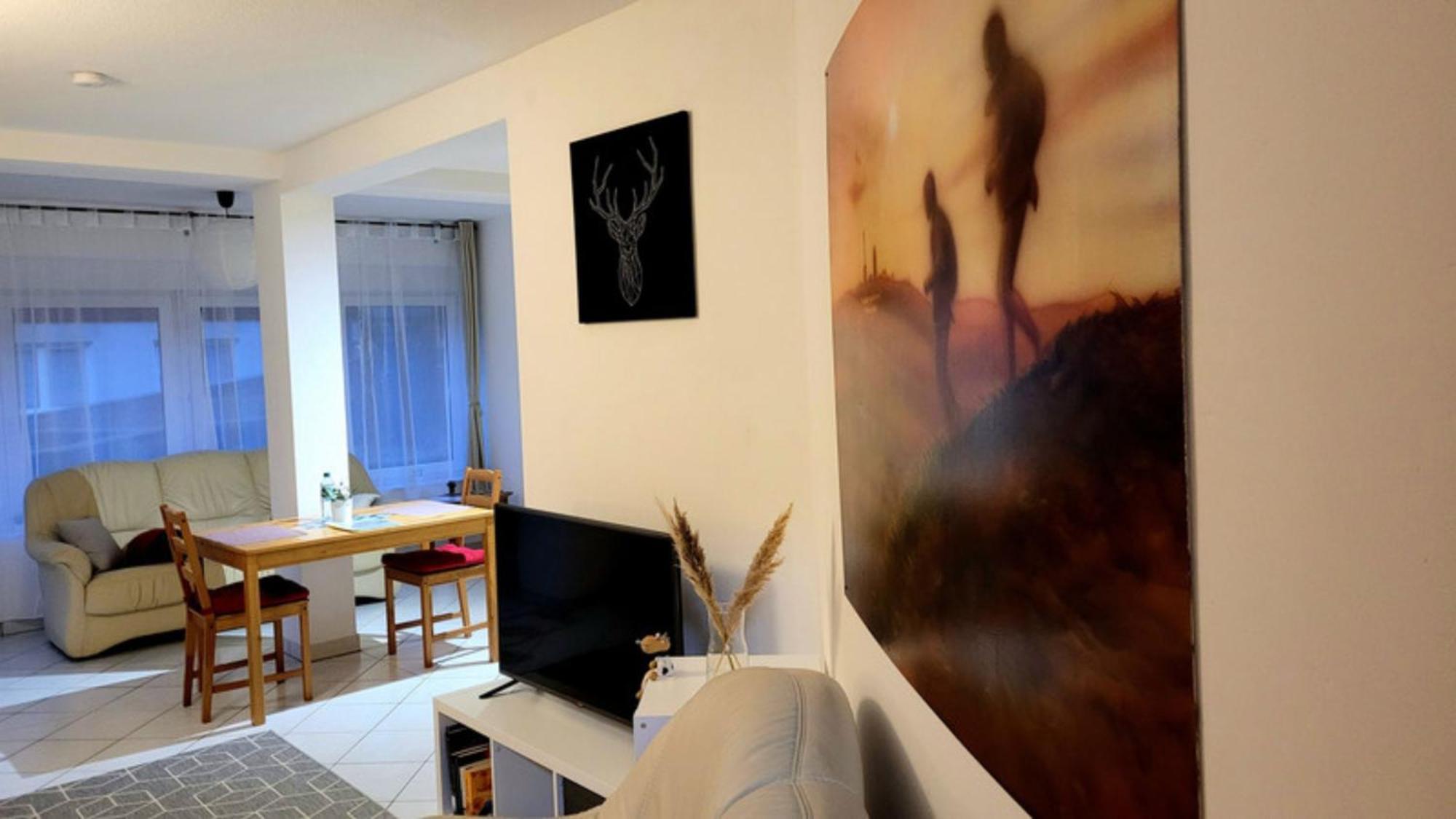 Wohlfuehl-Ferienwohnung Mit Tiefgarage Im Gruenen Oberhof  Exterior photo