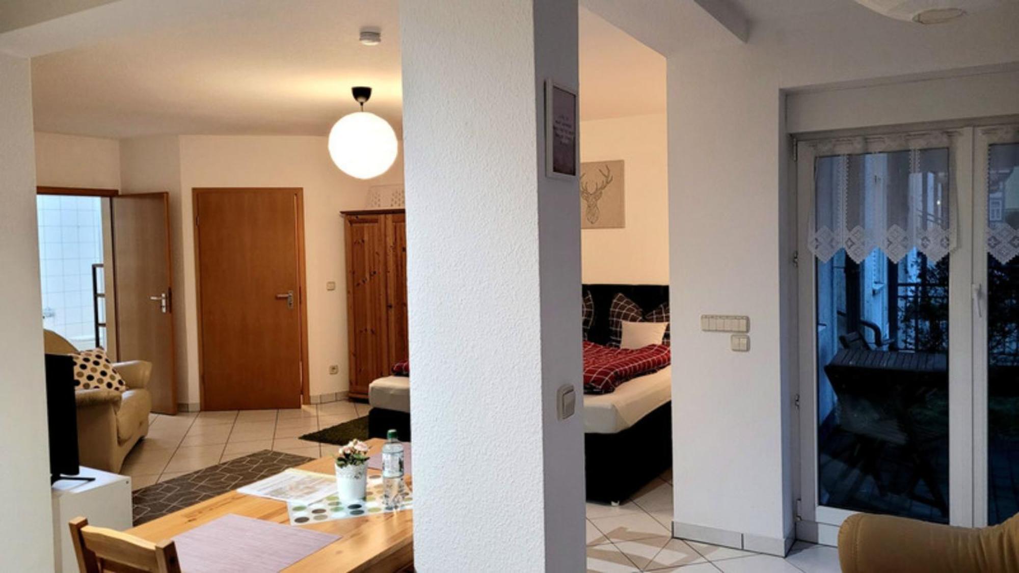 Wohlfuehl-Ferienwohnung Mit Tiefgarage Im Gruenen Oberhof  Exterior photo